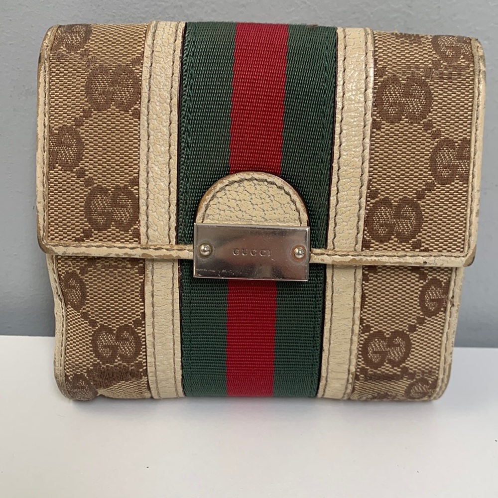 Authentic Gucci wallet